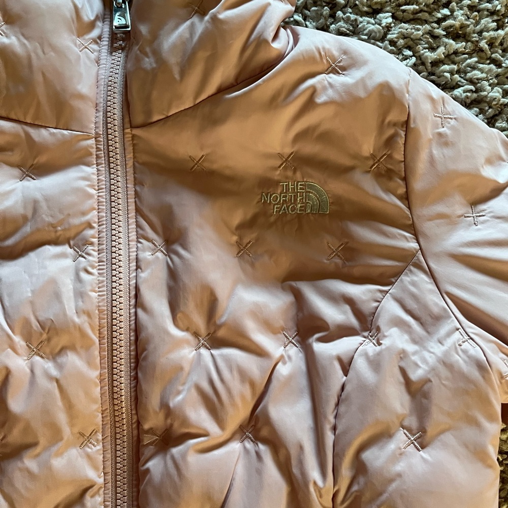 Light Pink North Face Puffer Jacket - Picture 2 of 4